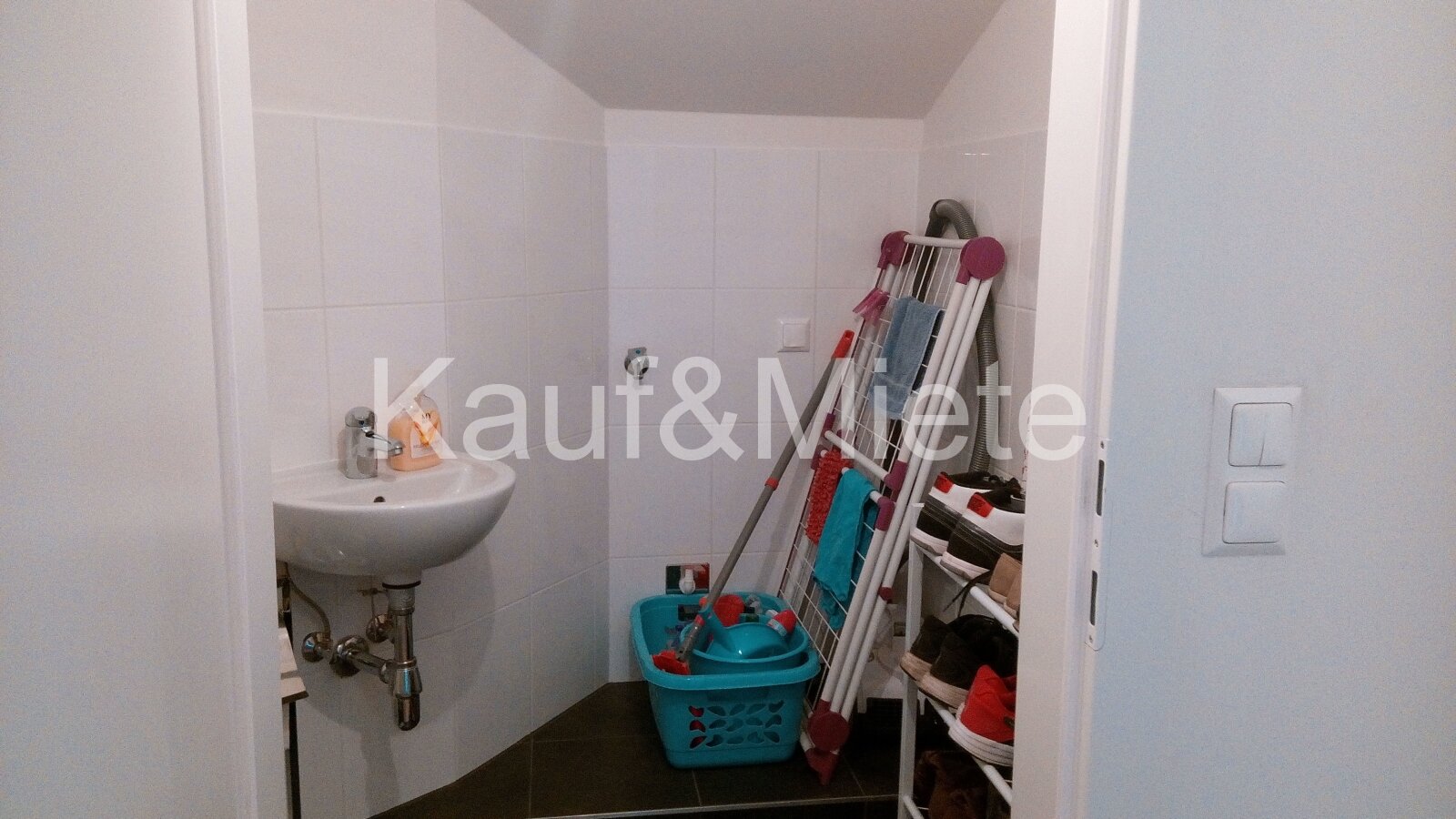 Hübsche DG-Wohnung mit Terrasse Nähe FH Joanneum; UKH und LKH West