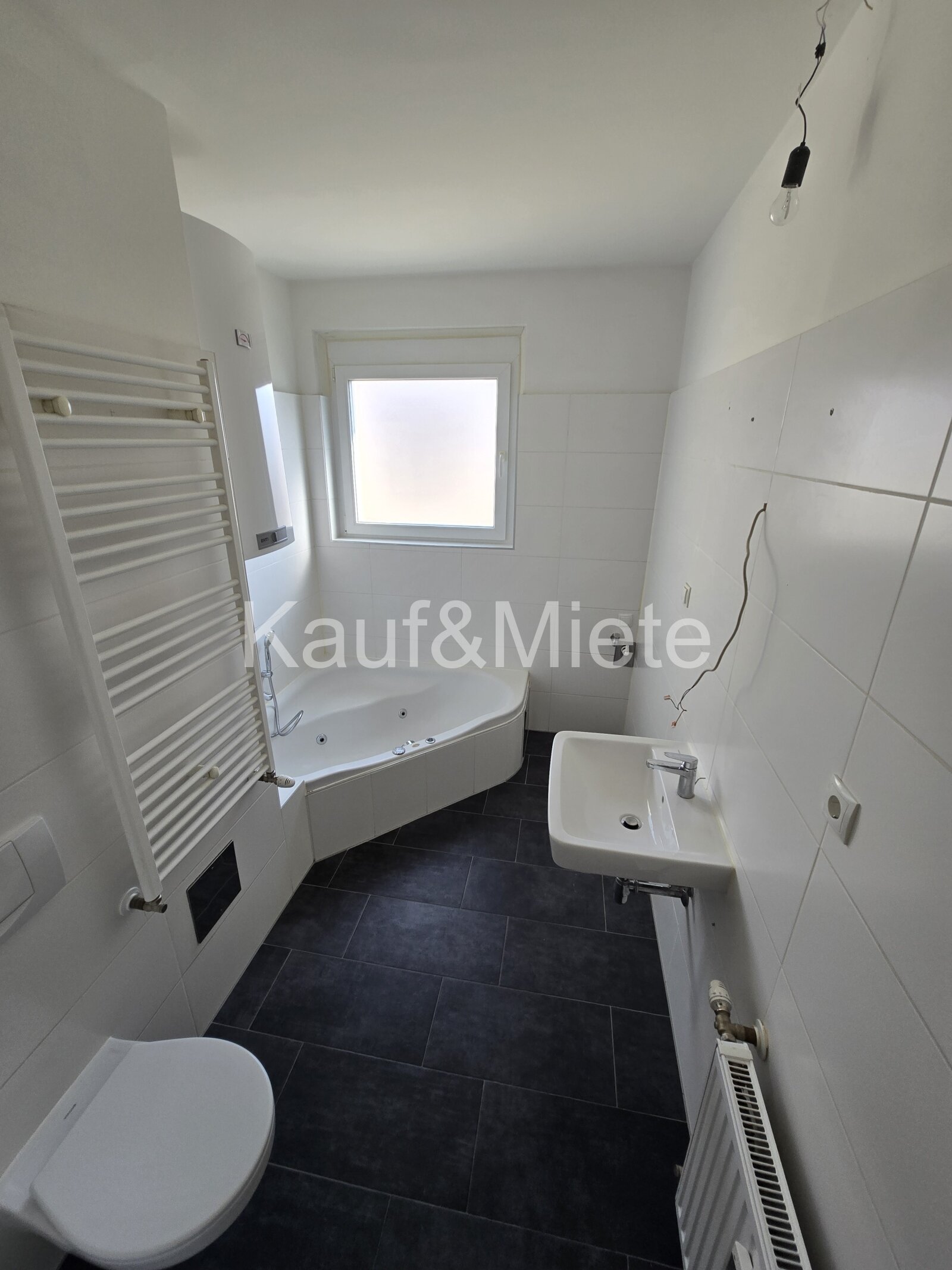 3-Zimmer-Wohnung in Topzustand Zentrumsnahe Lage in Leibntiz