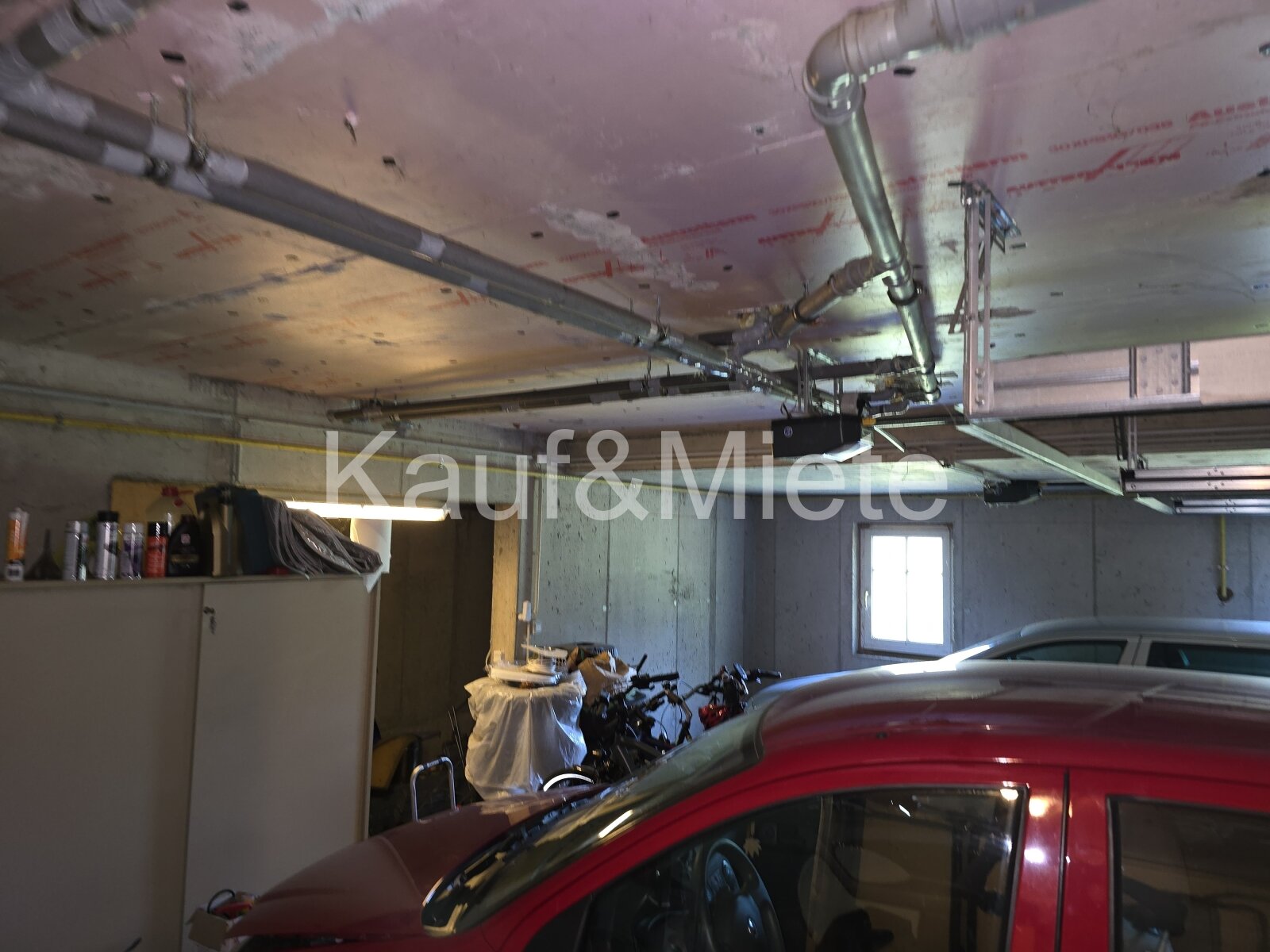 Charmantes Holzblockhaus auf großzügigem Grundstück in absoluter Ruhelage