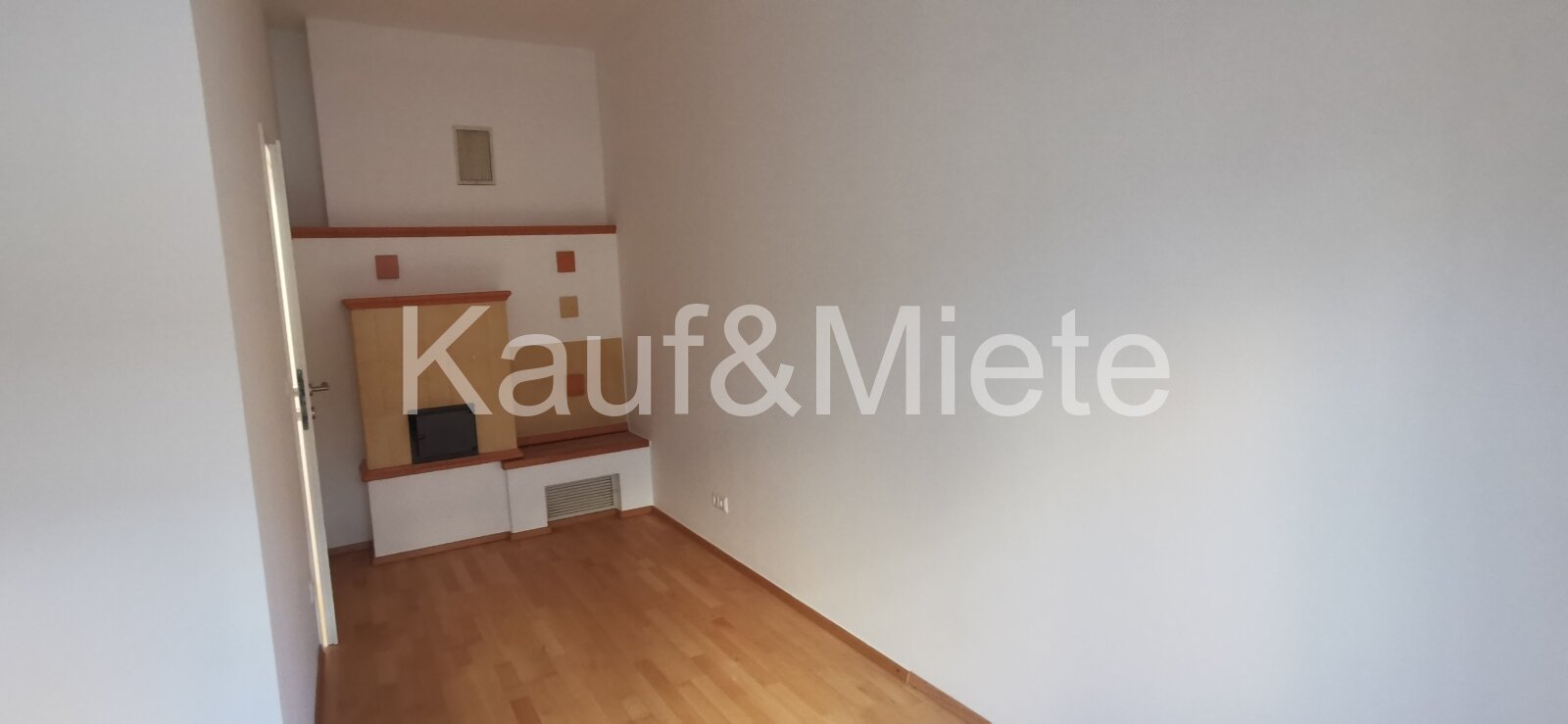 TOP - Studentenwohnung neben KF Universität