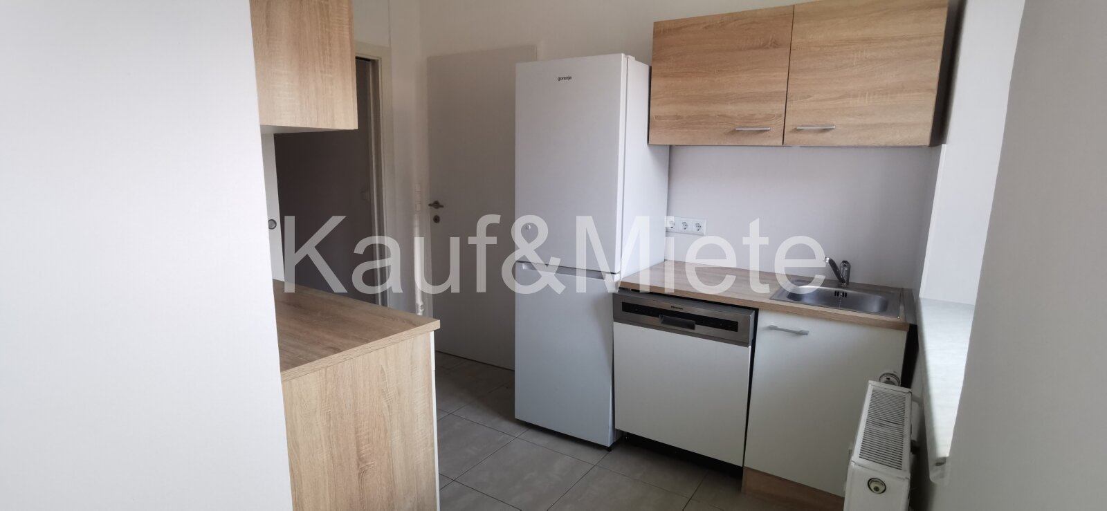 TOP - Studentenwohnung neben KF Universität TOP - Studentenwohnung neben KF Universität