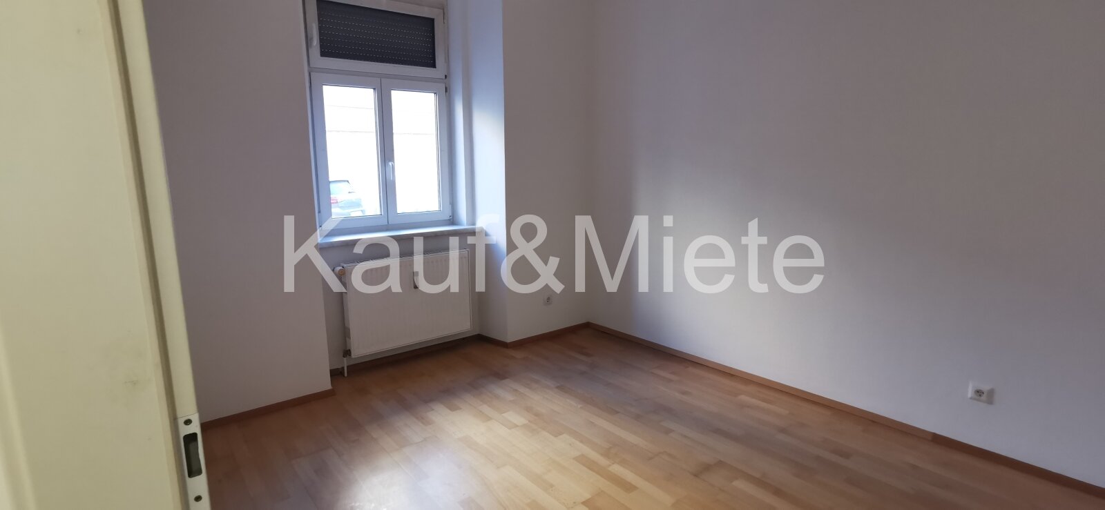 TOP - Studentenwohnung neben KF Universität